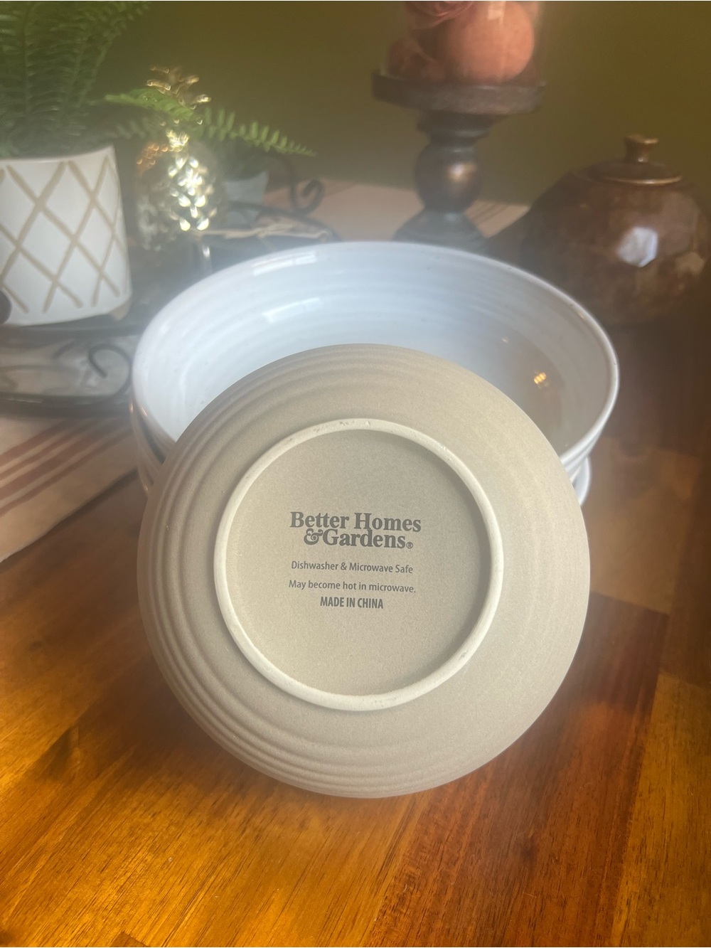 Better Homes & Gardens White Ceramic 3 Pasta Plates/1 Bowl